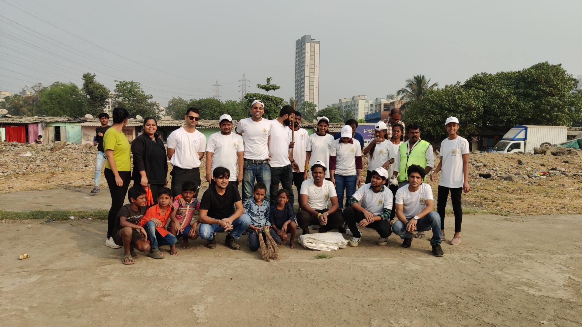 Ek Saath Foundation - Beach clean up event